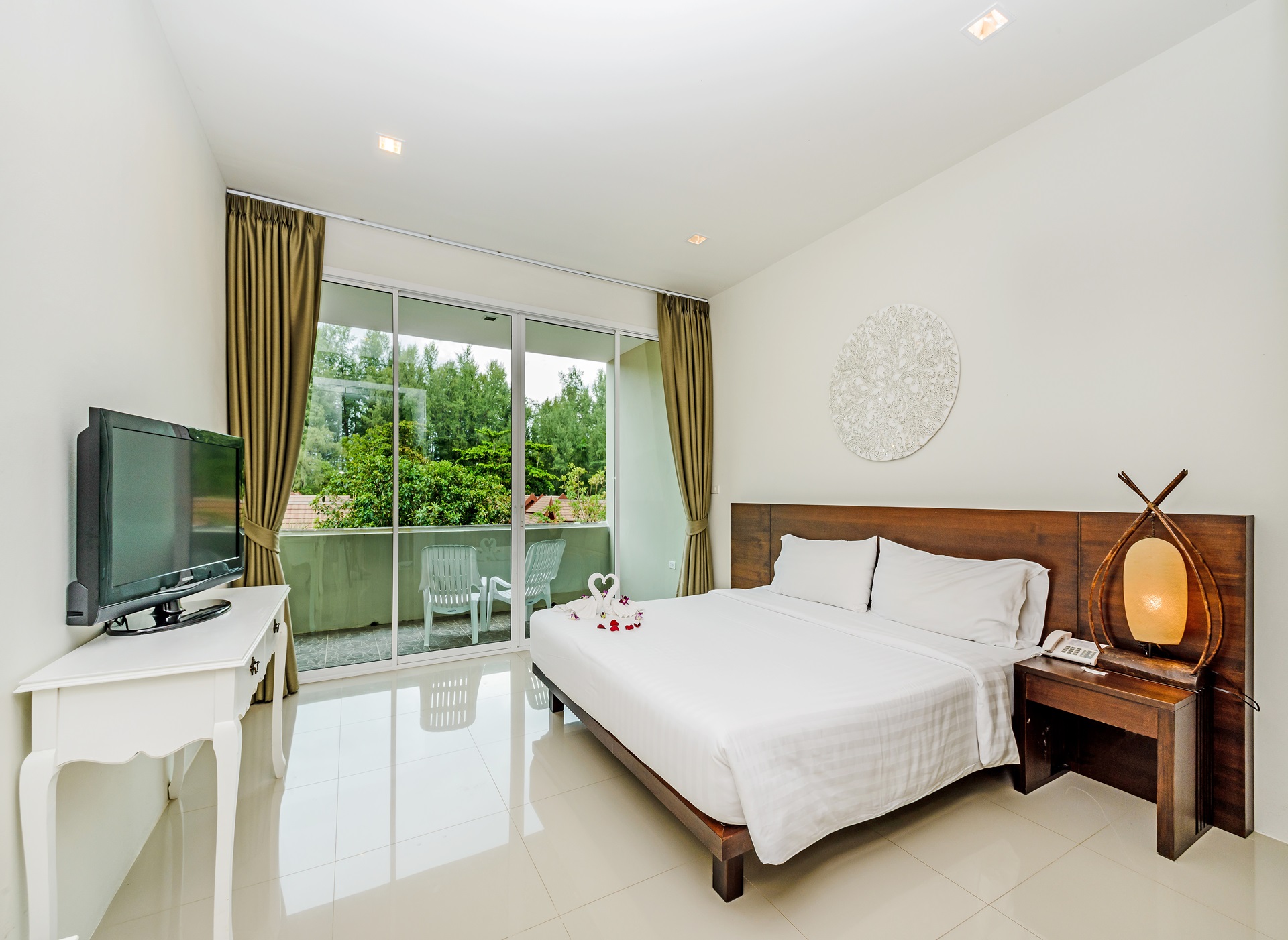 2 Bedroom Deluxe Family Suite - Room only - L'esprit de Naiyang
